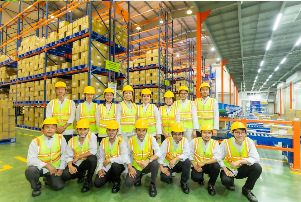 Giới thiệu hoạt động của trung tâm phân phối