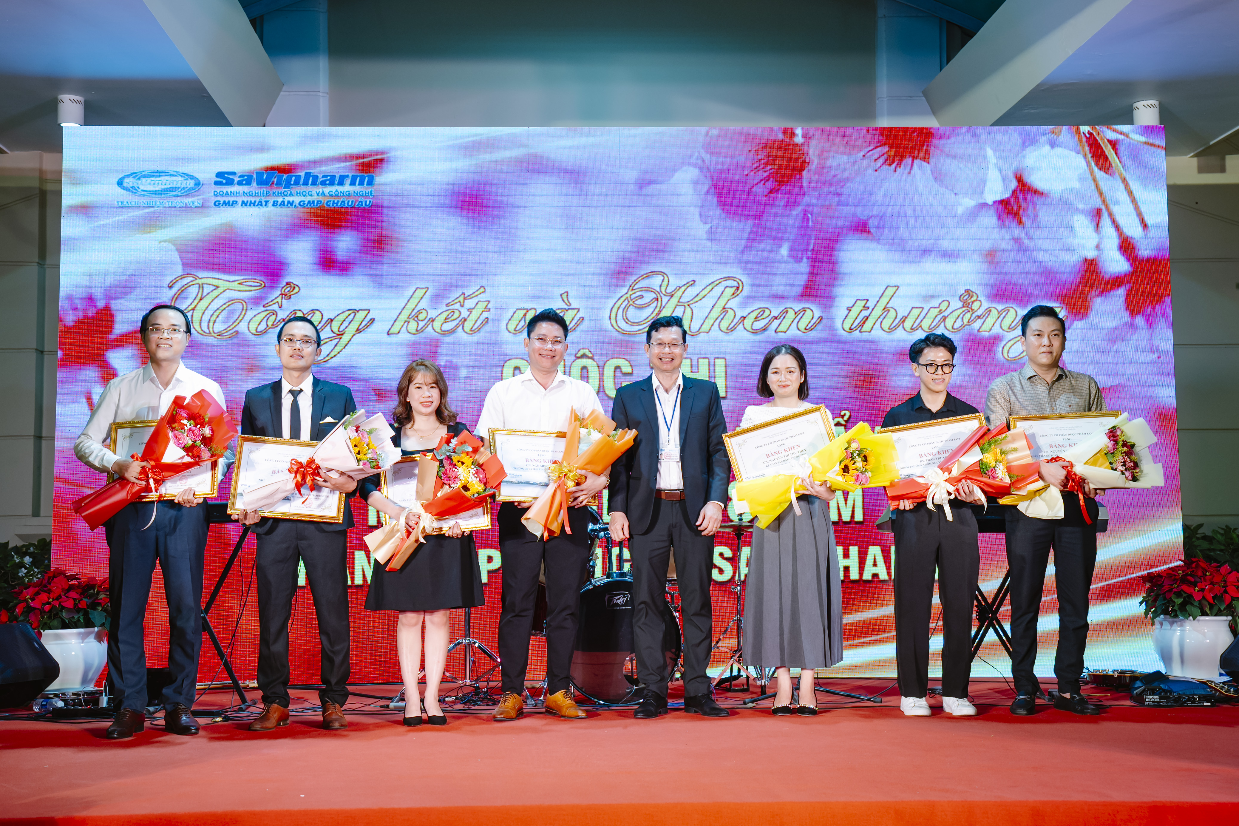 Cuộc thi “Sáng tác văn hóa phẩm mừng kỷ niệm 18 năm thành lập Công ty” khép lại thành công tốt đẹp