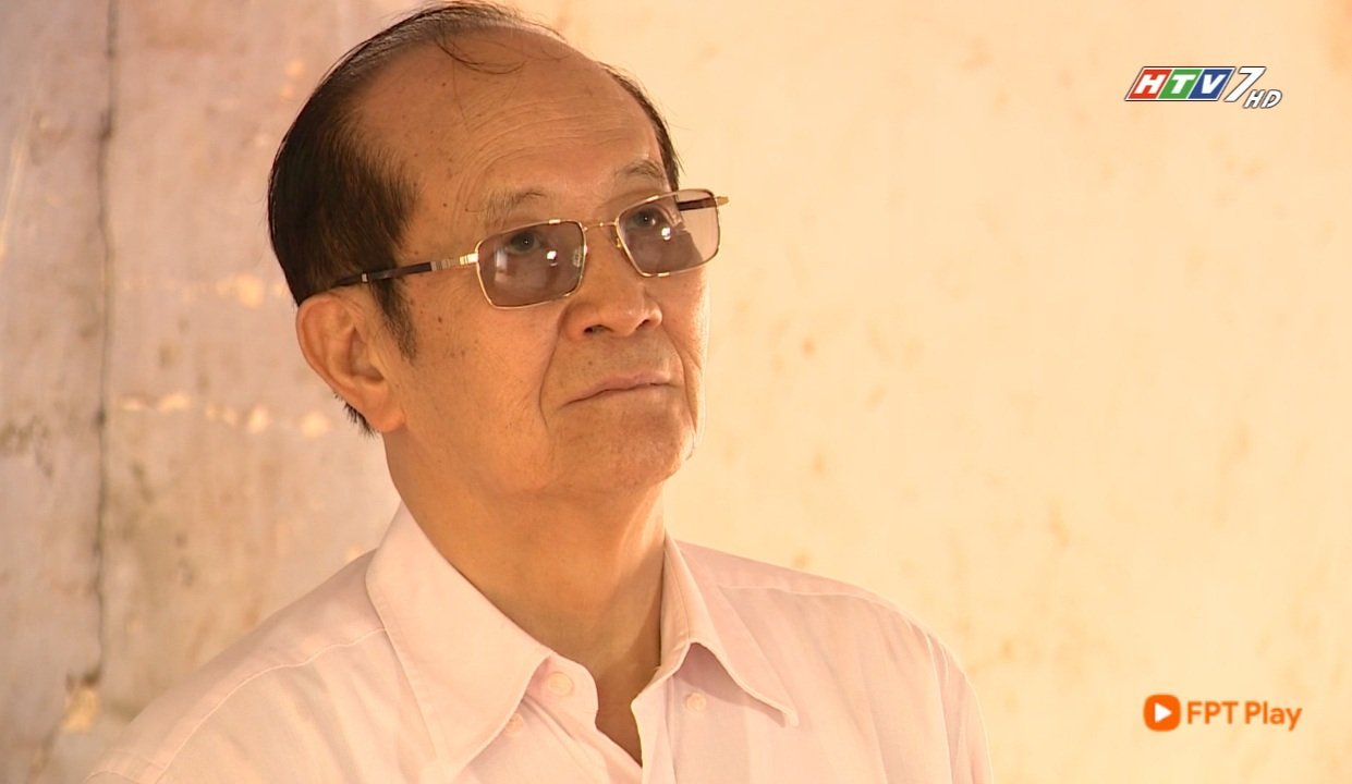 Đôi mắt người thầy